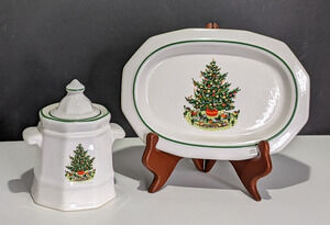 Pfaltzgraff Christmas Heritage Sugar w/lid and Mini Tray Set Measurements Below